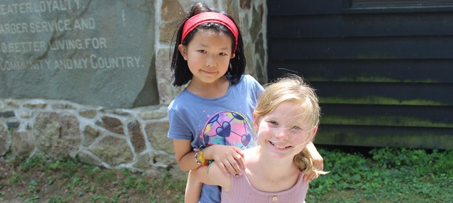 Photo: Piggyback by the Dining Hall